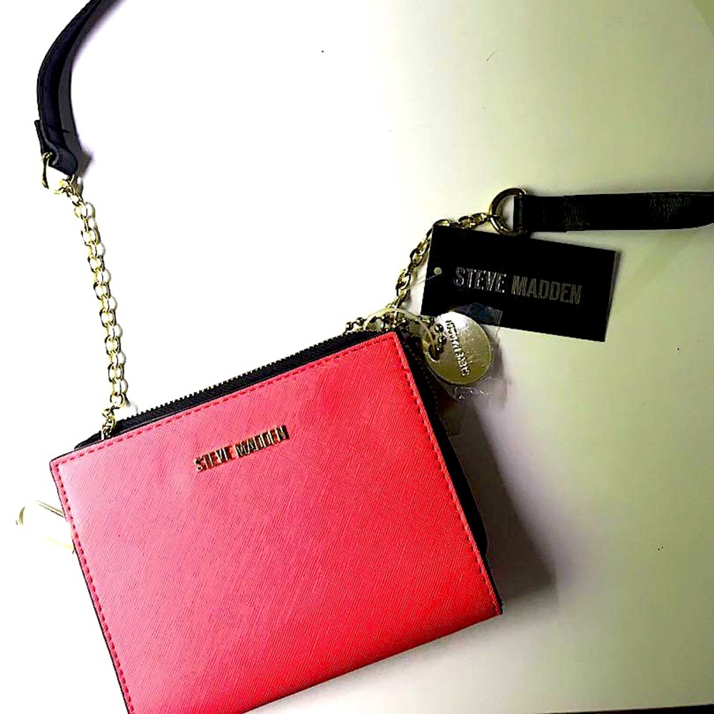 STEVE MADDEN coral crossbody purse Not New, but lightly loved.